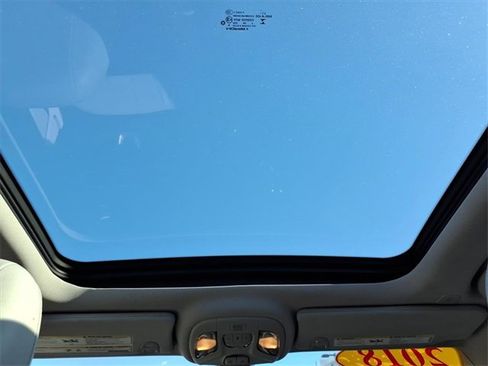 Certified 2018 Jeep Compass Limited w/ Navigation Group image 21