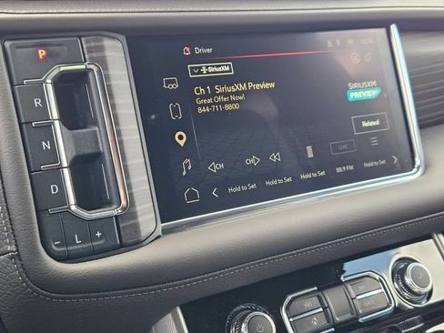 Certified 2024 GMC Yukon XL Denali w/ Advanced Technology Package AWD/4WD image 9
