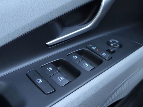 New 2026 Hyundai Elantra Limited image 30