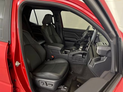 Used 2025 Toyota 4Runner Limited image 21