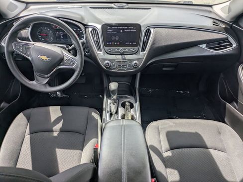 Used 2025 Chevrolet Malibu LT FWD image 15