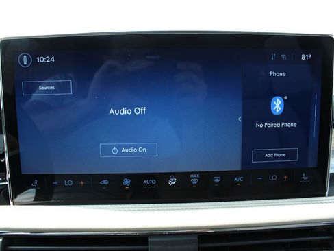 Used 2025 Lincoln Corsair AWD w/ Towing Package image 41