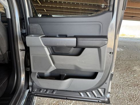 Used 2024 Ford F150 XLT image 32