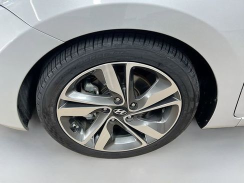 Used 2015 Hyundai Elantra Limited w/ Option Group 05 image 31