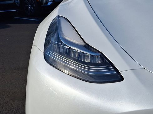 Used 2023 Tesla Model Y Long Range AWD/4WD image 9