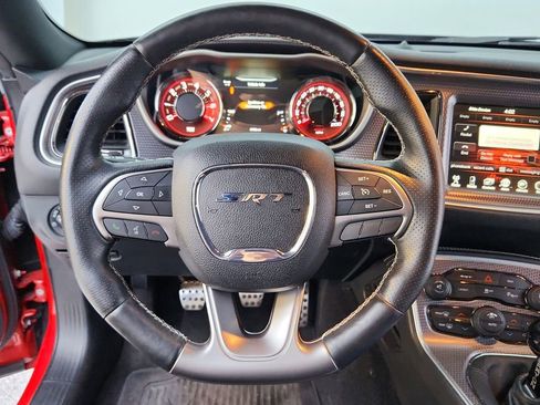 Used 2016 Dodge Challenger SRT Hellcat image 31