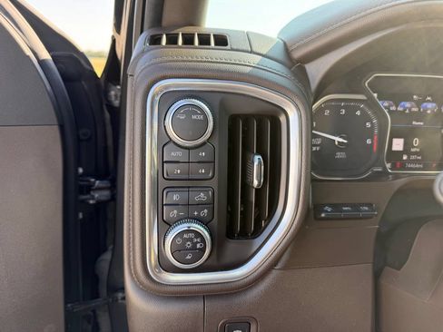 Used 2020 GMC Sierra 1500 Denali w/ Denali Ultimate Package AWD/4WD image 14