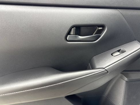 Used 2024 Nissan Sentra SV FWD image 36