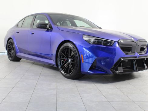 New 2026 BMW M5 w/ Carbon Package image 7