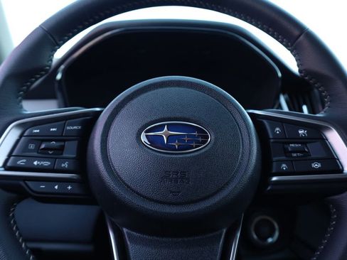 Used 2025 Subaru Outback Premium w/ Popular Package #1A image 9