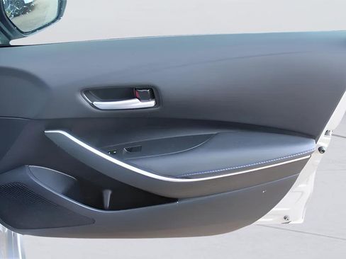 Used 2022 Toyota Corolla SE image 20
