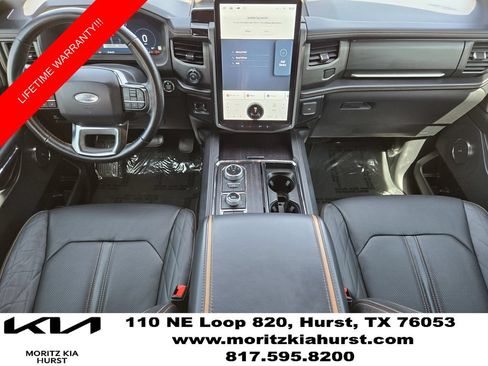 Used 2024 Ford Expedition Platinum AWD/4WD image 5