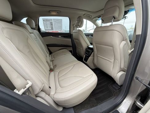 Used 2019 Lincoln Nautilus Reserve image 28