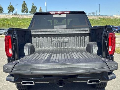 New 2026 GMC Sierra 1500 Denali w/ Denali Reserve Package image 27