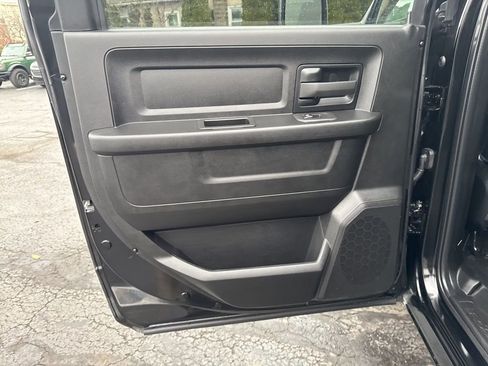 Used 2025 RAM 2500 Tradesman w/ Chrome Appearance Group image 34