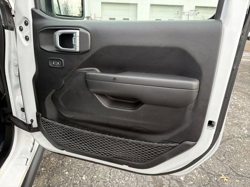 Used 2023 Jeep Wrangler Unlimited Rubicon 4xe w/ Cold Weather Group image 15