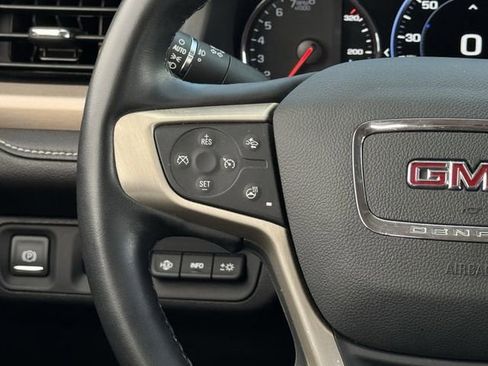 Used 2023 GMC Acadia Denali w/ Denali Technology Package image 14