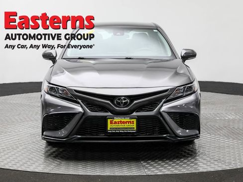 Used 2024 Toyota Camry SE image 2