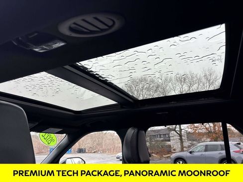 Used 2022 Ford Explorer ST w/ Equipment Group 401A image 9