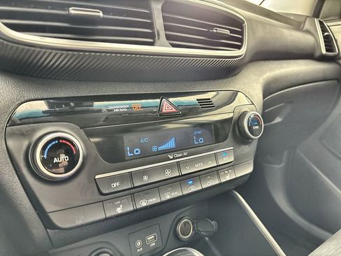 Used 2019 Hyundai Tucson SEL FWD image 16