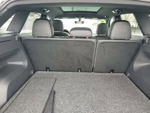 Used 2023 Volkswagen Atlas Cross Sport SE image 29