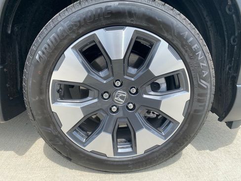 Certified 2026 Honda Pilot Touring image 28