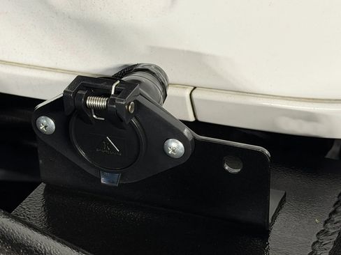 Used 2021 Jeep Gladiator Rubicon image 6