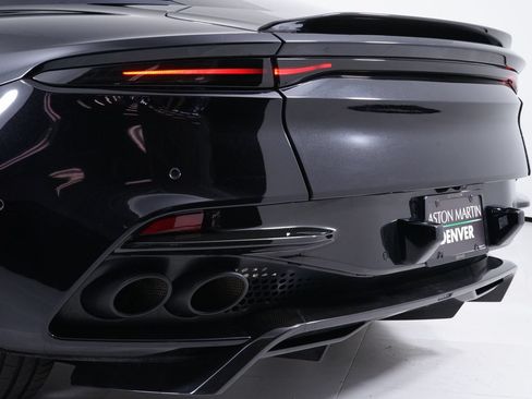 Used 2019 Aston Martin DBS Superleggera RWD image 16