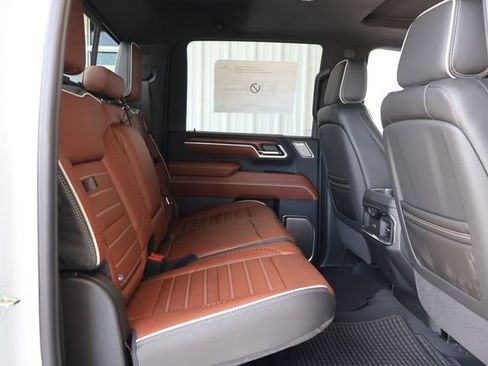 New 2026 GMC Sierra 3500 Denali Ultimate AWD/4WD image 21