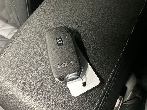 Used 2024 Kia Sportage X-Line image 12
