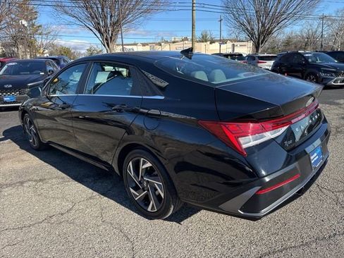 Certified 2025 Hyundai Elantra SEL w/ Cargo Package image 21