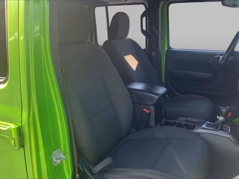 Used 2020 Jeep Wrangler Unlimited Sport S AWD/4WD image 9
