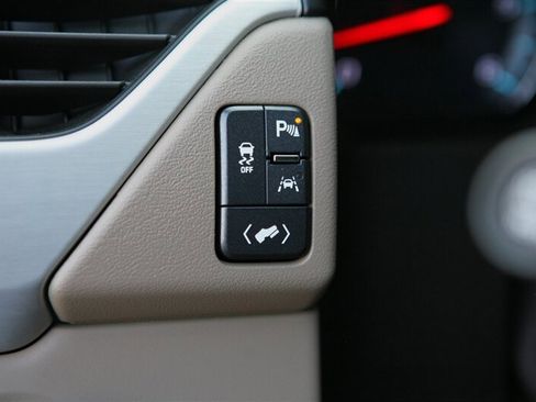 Used 2019 GMC Yukon XL SLT w/ Open Road Package image 14