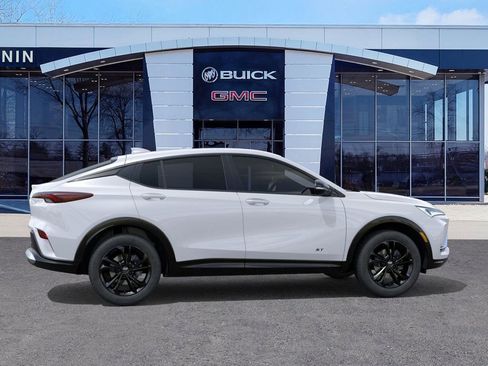 New 2026 Buick Envista Sport Touring image 6