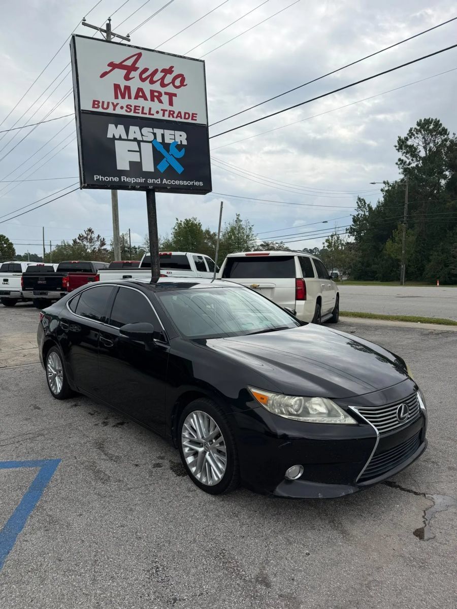 Used 2013 Lexus ES 350 w/ Luxury Pkg FWD image 3