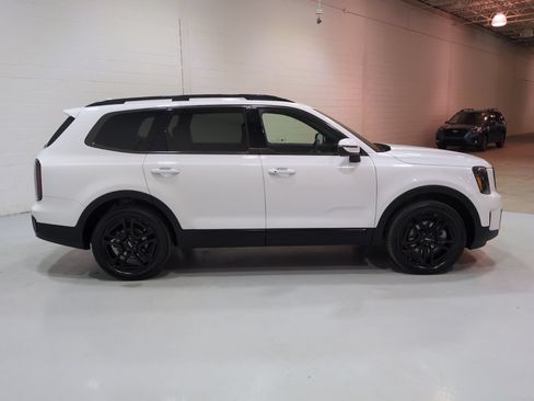 Certified 2024 Kia Telluride EX X-Line AWD/4WD image 2