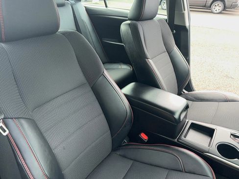 Used 2017 Toyota Camry SE image 33