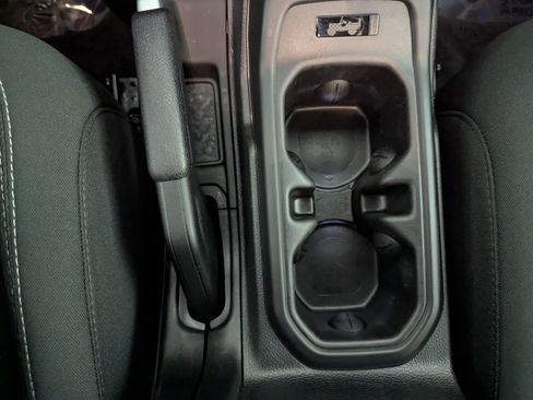 Used 2021 Jeep Wrangler Sport image 21