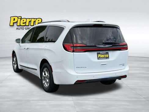 Used 2021 Chrysler Pacifica Limited w/ Premium & Safety Sphere Group AWD/4WD image 8