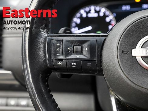 Used 2024 Nissan Pathfinder SL image 15