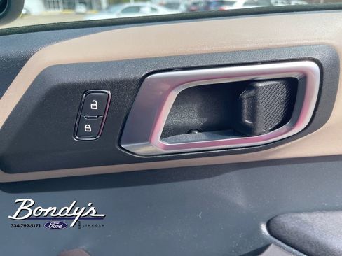 Used 2024 Ford Bronco Wildtrak image 19