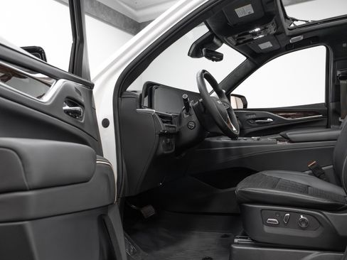 Used 2022 Cadillac Escalade Sport Platinum image 29