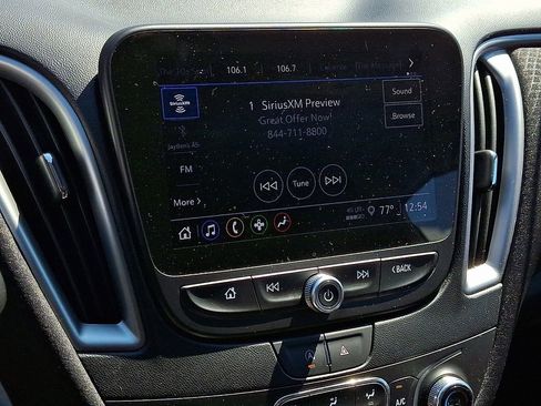 Used 2023 Chevrolet Malibu LT image 17