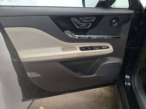 Used 2021 Lincoln Corsair Reserve w/ Equipment Group 201A image 18