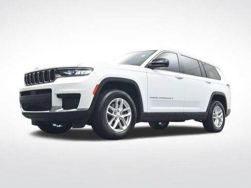 Used 2023 Jeep Grand Cherokee L Laredo image 30