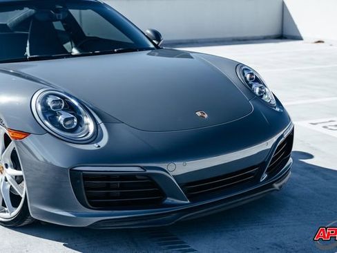 Used 2017 Porsche 911 Carrera image 23