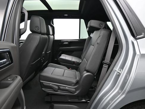Used 2026 Chevrolet Tahoe Z71 w/ Comfort Package AWD/4WD image 36