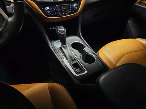 Used 2020 Chevrolet Equinox Premier FWD image 32