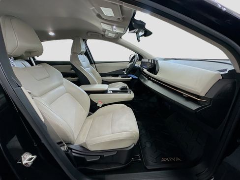 Used 2023 Nissan Ariya FWD image 32