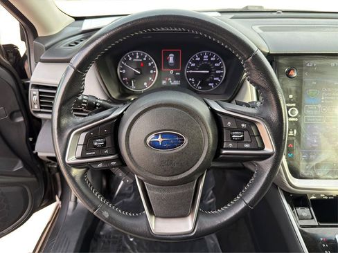 Used 2022 Subaru Outback Premium image 18